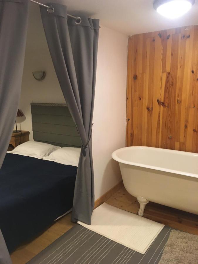 L'Atelier Du Pont De Mars Hotell Mars  Exteriör bild