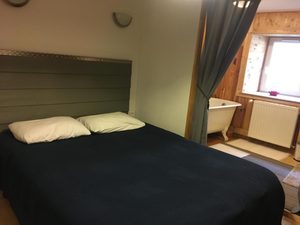 L'Atelier Du Pont De Mars Hotell Mars  Exteriör bild